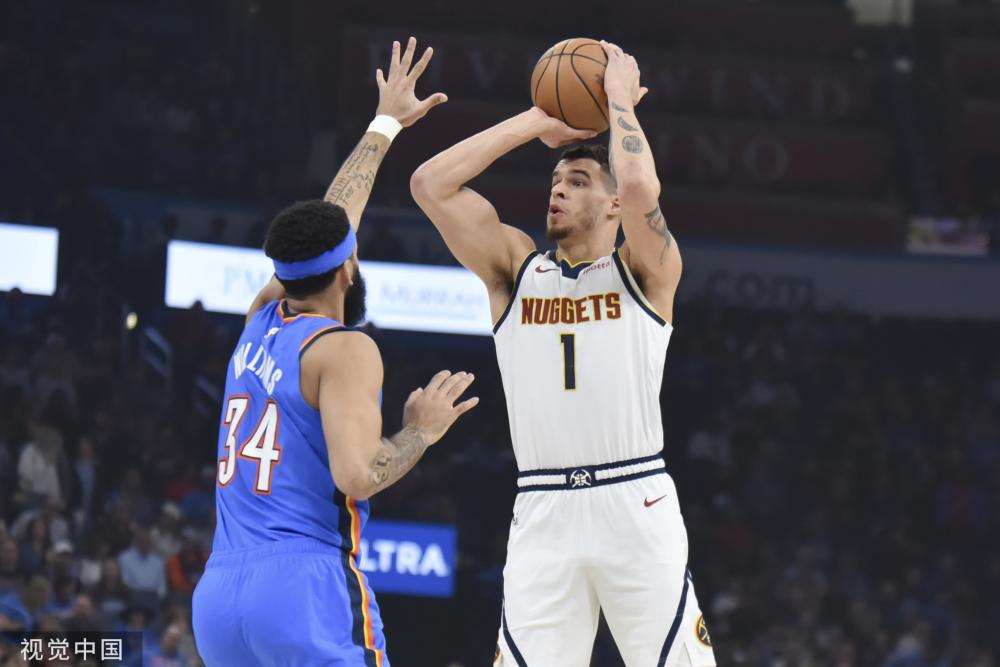 她本赛季的 她本赛季的